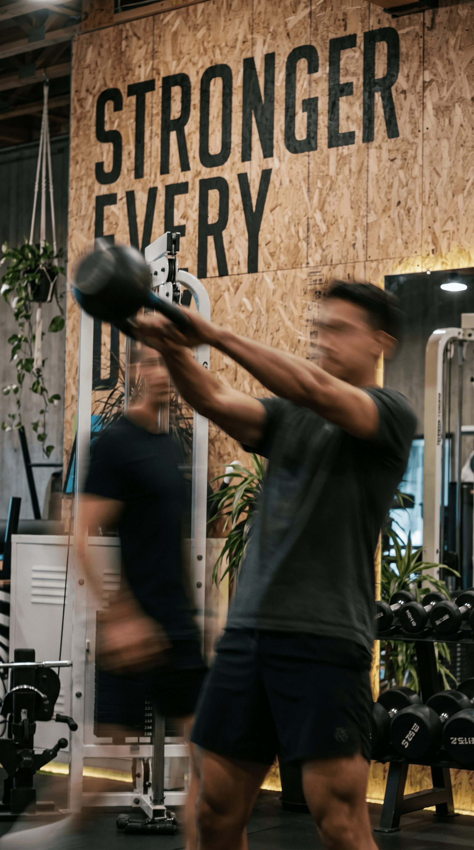 Member training at Leaner Fitness